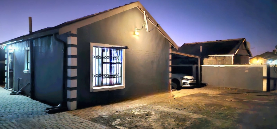 2 Bedroom Property for Sale in Mandela View Free State